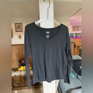Womens long sleeve v neck tee. New. SO brand. Size L